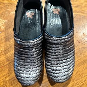 Dansko clogs size 41